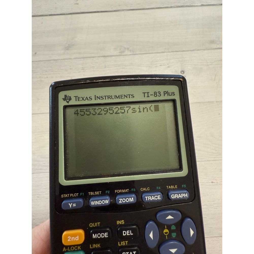 Texas Instruments‎ Ti-83 calculator - Picture 3 of 3